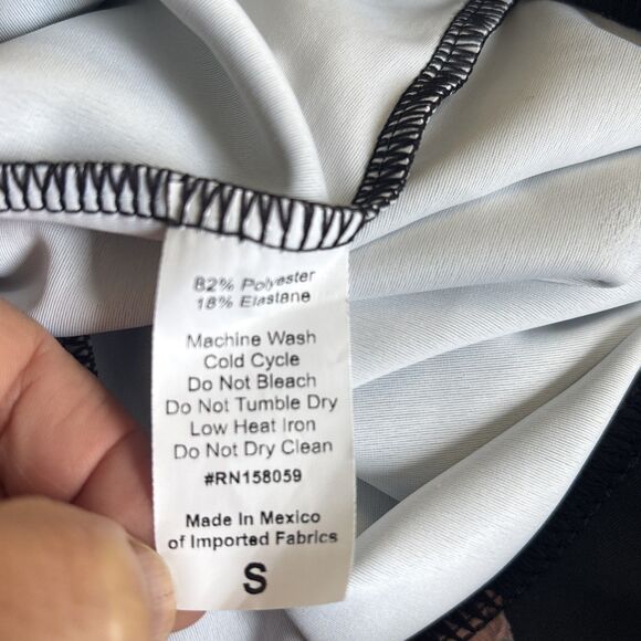 NWOT RBG Ruth Bader Ginsburg Leggings Phenomenal Woman Size Small - Picture 7 of 8